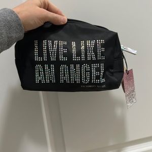 Cosmetic bag